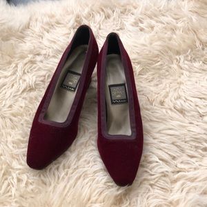 Nina dress shoes